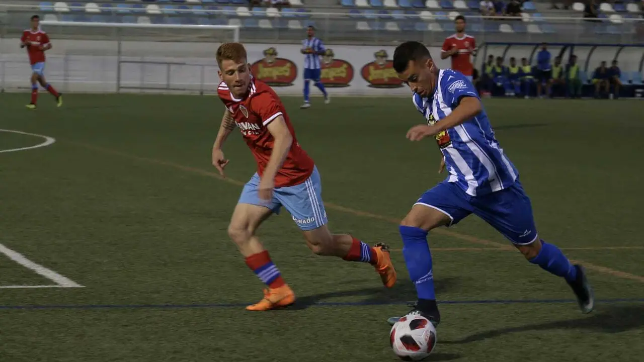 Ejea y Deportivo Arag&oacute;n en la final de la Copa Federaci&oacute;n regional. | Foto: SD Ejea