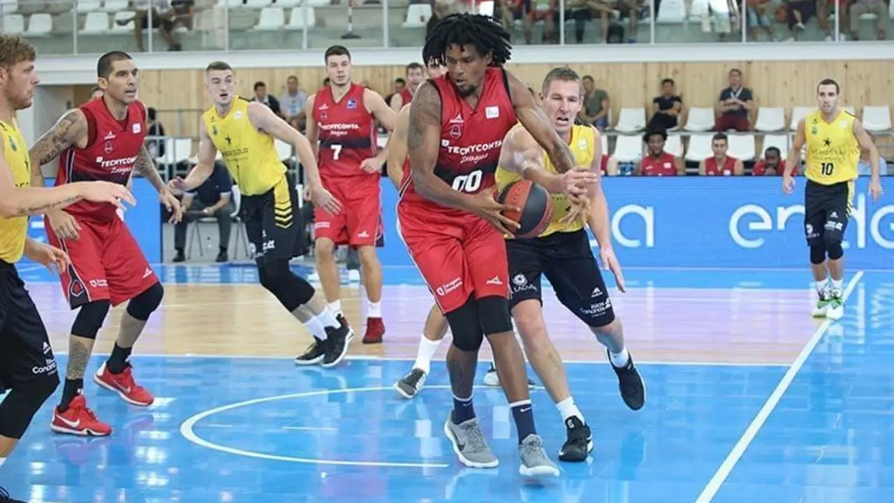 Javier Justiz ha debutado de forma magistral con 19 puntos y 9 rebotes. Foto: Basket Zaragoza