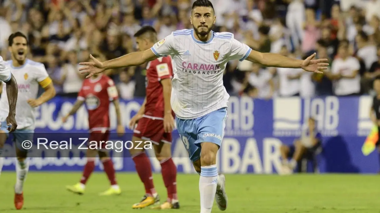 Papu celebra un gol con el Real Zaragoza. | Foto: Real Zaragoza