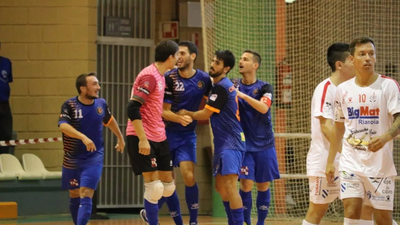 El equipo en su debut. | Foto: Colo Colo Zaragoza