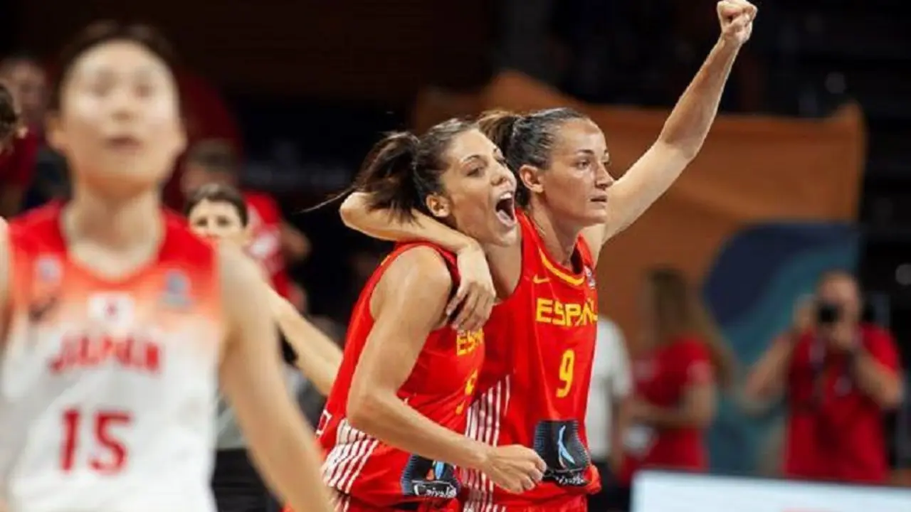 Cristina Ouvi&ntilde;a celebra la victoria con Espa&ntilde;a. | Foto: EFE
