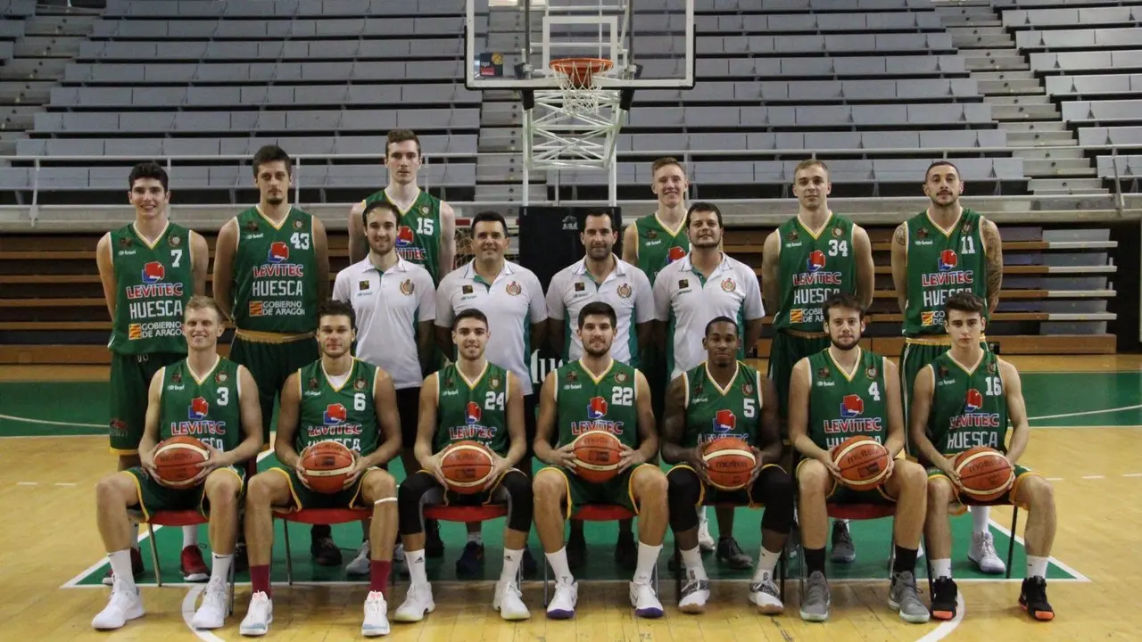 Plantilla de Levitec Huesca para la temporada 2018/2019 | Foto: CBPHuesca