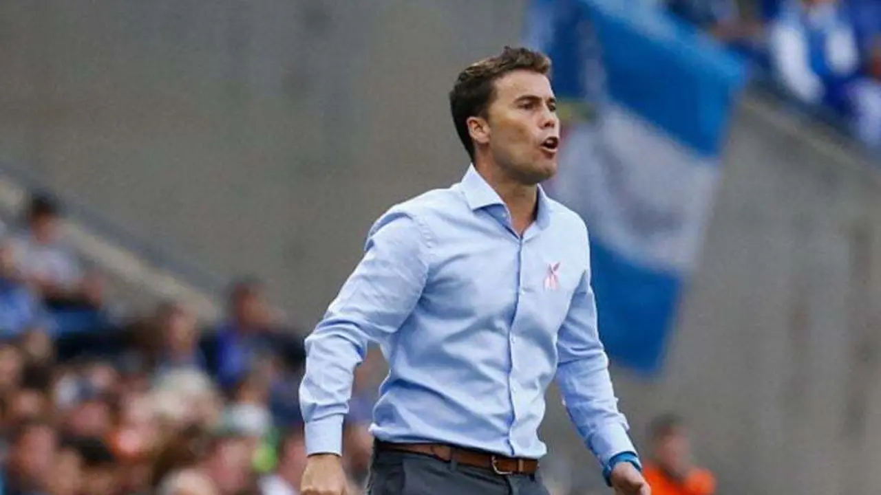 Rubi dirige al Espanyol durante un partido | Foto: LFP