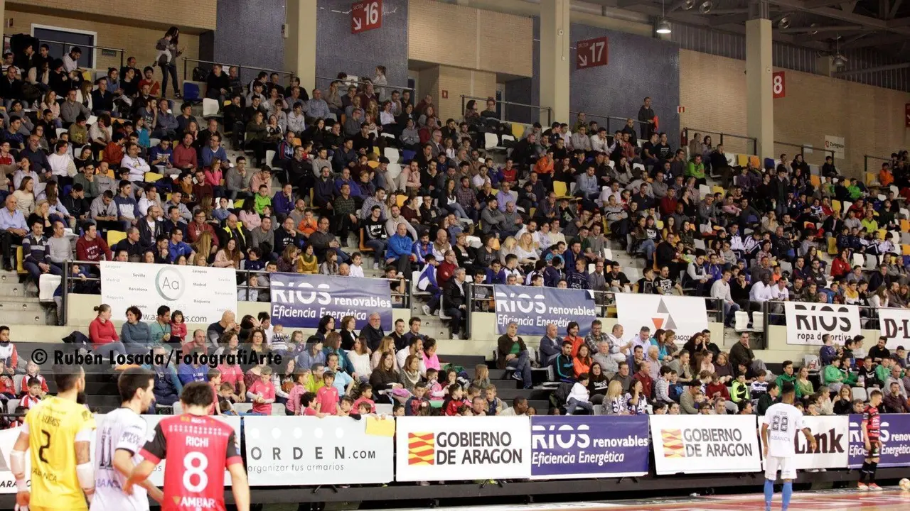 El club quiere llenar la grada como la temporada pasada. Foto: Rub&eacute;n Losada / FotografiArte