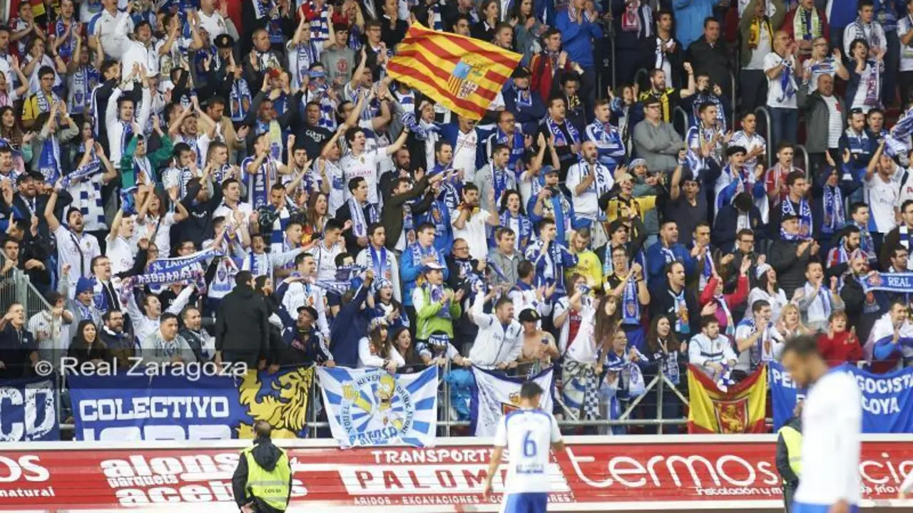 La afici&oacute;n zaragocista en el &uacute;ltimo viaje a Soria. | Foto: Real Zaragoza
