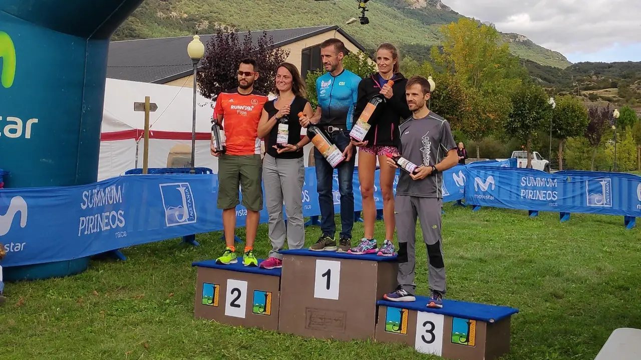 Imagen del podio de los 11K del cross El Juncaral de Villan&uacute;a. Foto: Sportaragon