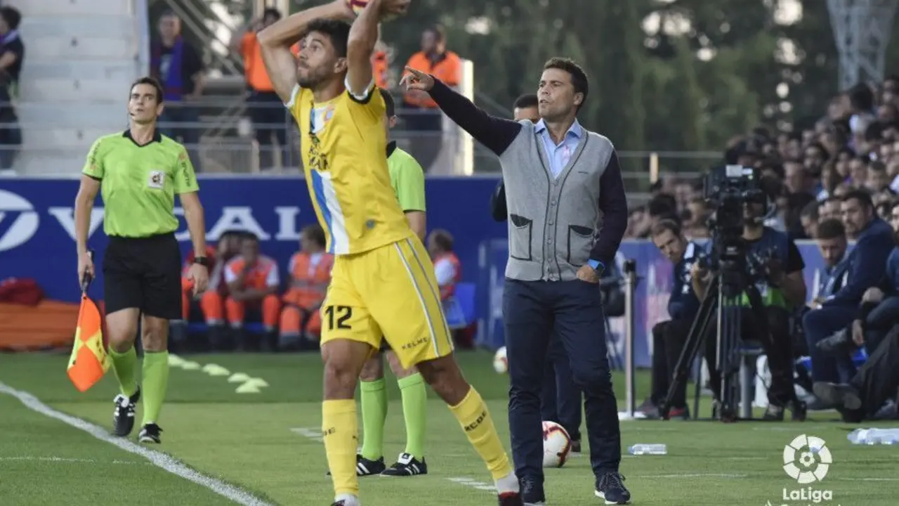 Rubi dirige al Espanyol en El Alcoraz | Foto: La Liga