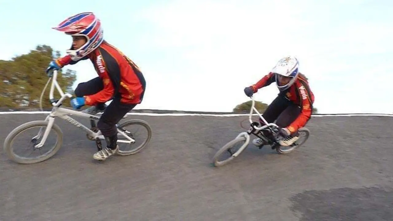La secci&oacute;n BMX del Club Pirineos es ua de las priemras de Arag&oacute;n y de Espa&ntilde;a. Foto: Club Pirineos