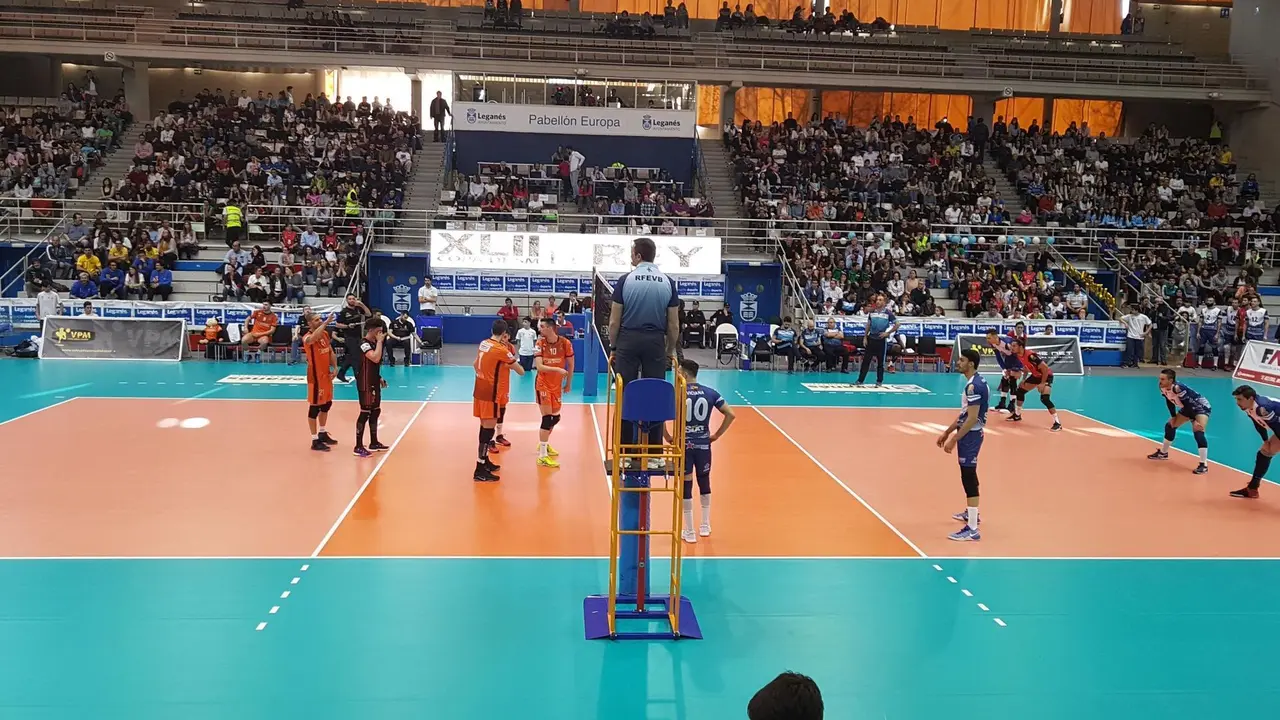 El Urbia Voley Palma y el Club Voleibol Teruel durante el partido de la pasada Copa del Rey/ Foto: Club Voleibol Teruel