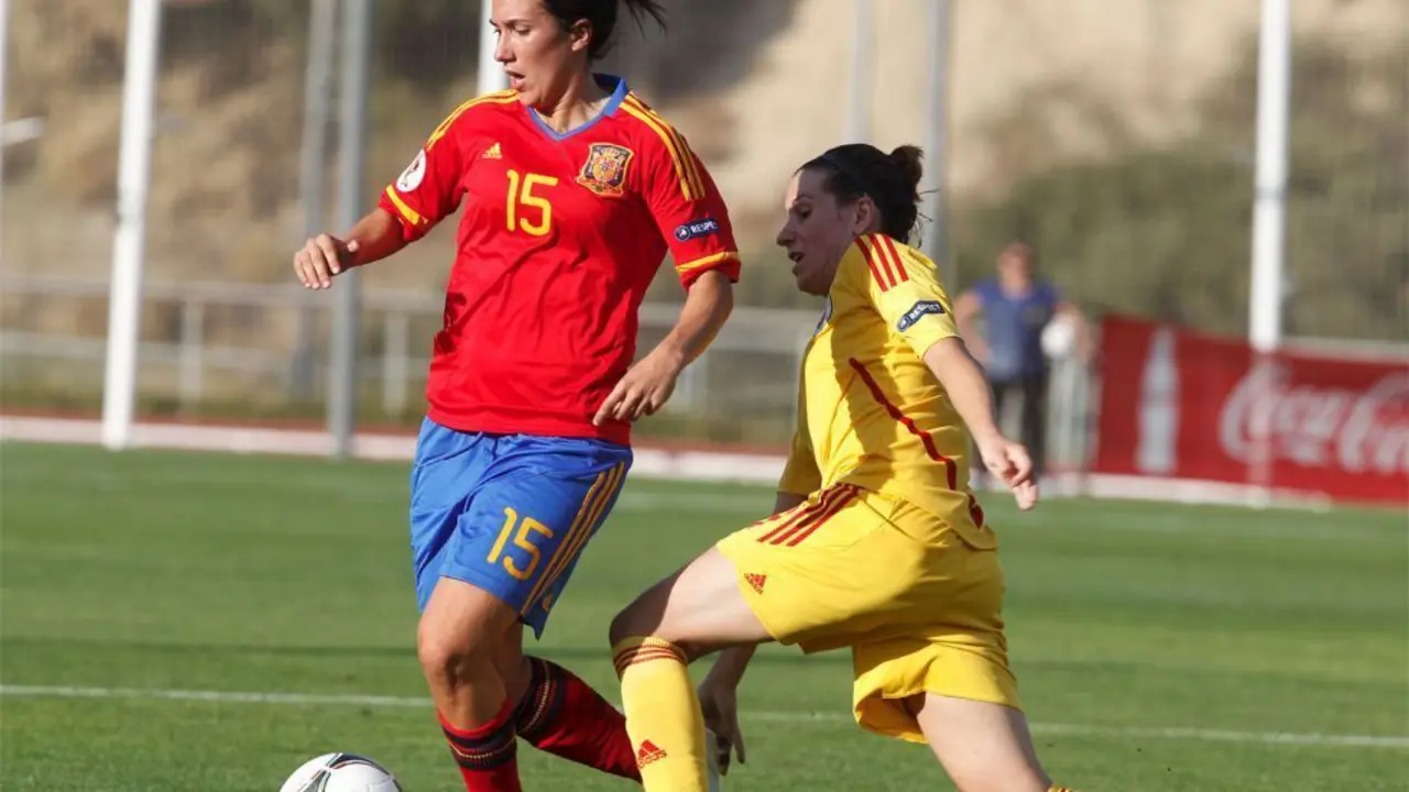Silvia Meseguer con la camiseta de la Selecci&oacute;n Espa&ntilde;ola. | Foto: as.com
