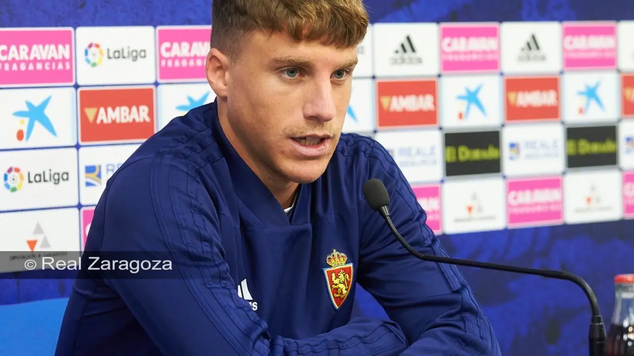 Biel en sala de prensa. | Foto: Real Zaragoza