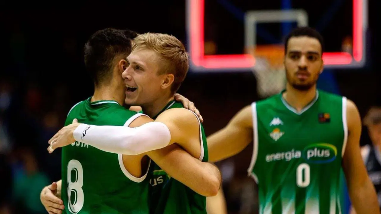 Tras 7 victorias consecutivas, por fin el Real Betis toma el liderato | Foto: FEB