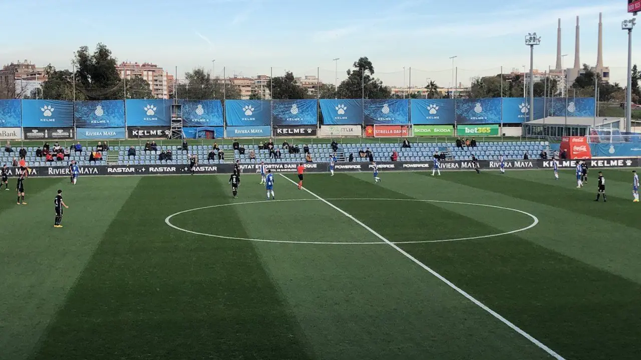 El Ebro en su partido ante el Espanyol B. | Foto: @raulgarrido88