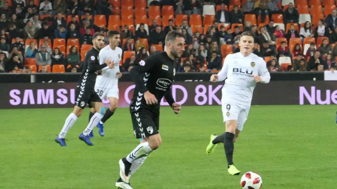 El Ebro cae por 1 a 0 ante el Valencia. | Foto: CD Ebro