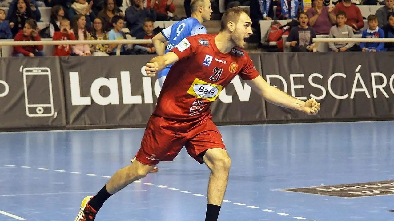 Oier, en la imagen, celebra un gol contra Valladolid. Foto: C.Pascual