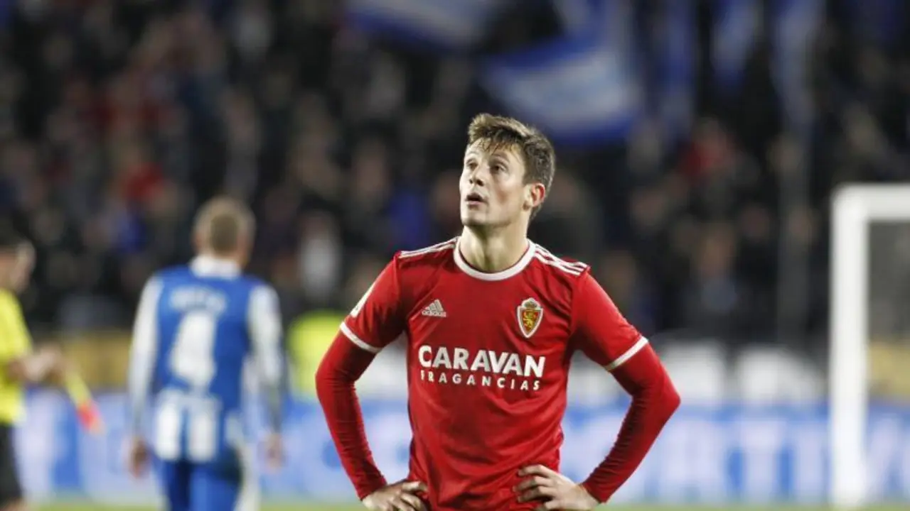 Gual se lamenta del resultado en Riazor. | Foto: LFP