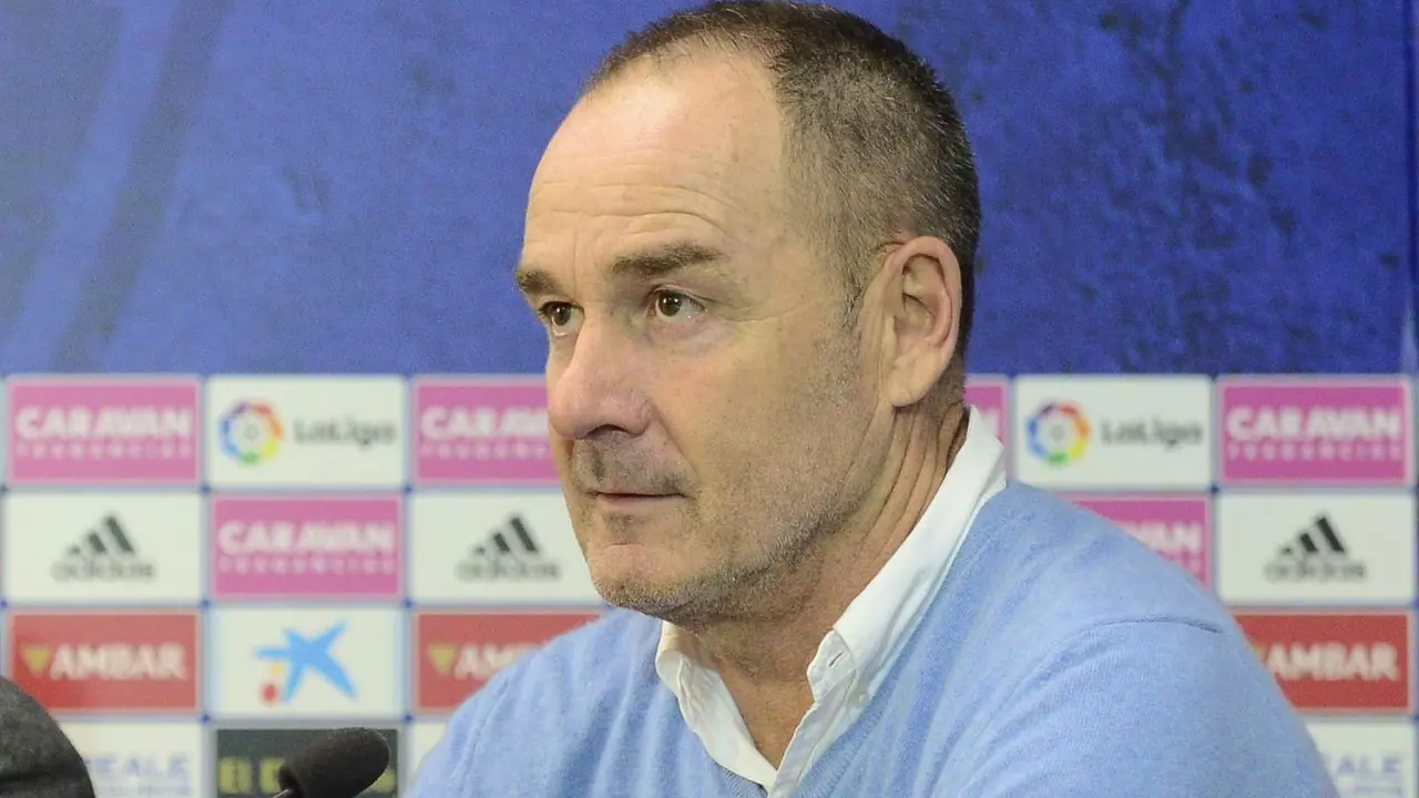 V&iacute;ctor Fern&aacute;ndez en rueda de prensa. | Foto: Real Zaragoza