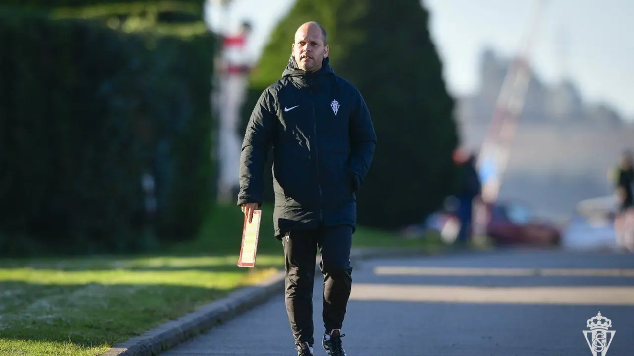 Jos&eacute; Alberto, entrenador del Sporting. | Foto: Real Sporting de Gij&oacute;n
