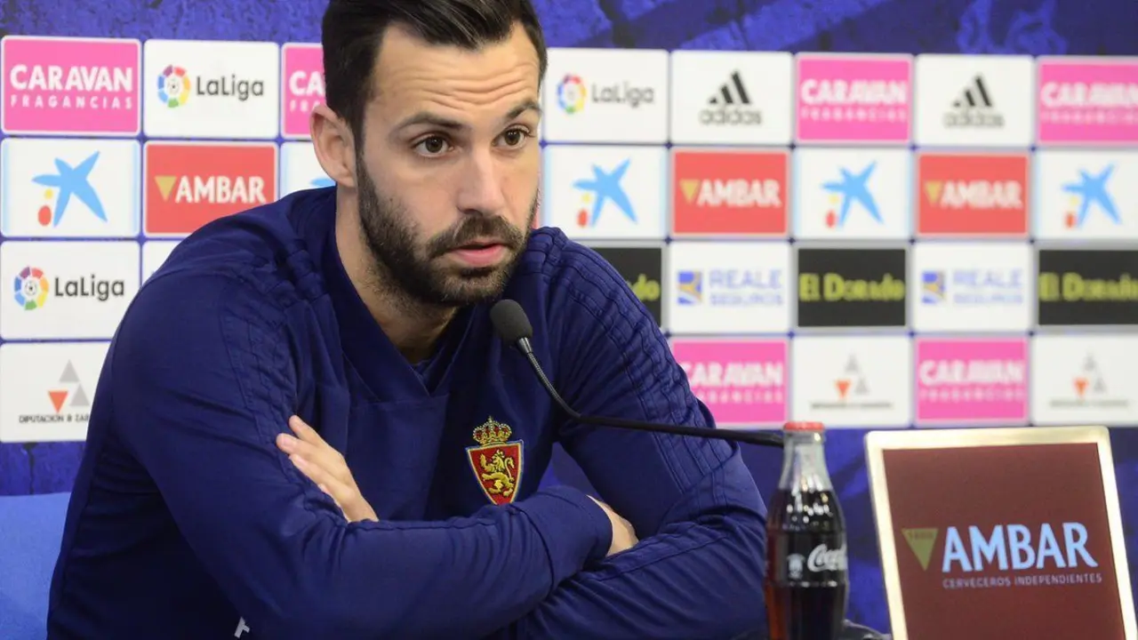 Guiti&aacute;n en sala de prensa. I Foto: Real Zaragoza