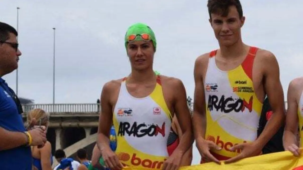 Marta Pintanel y Javier Magall&oacute;n como mejores deportistas 2018 | Foto:
Federaci&oacute;n Aragonesa de Triatl&oacute;n