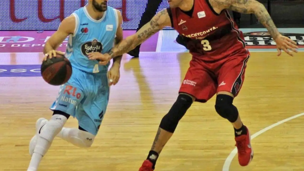 Nacho Mart&iacute;n, en el partido de ida. Foto: @patmas16