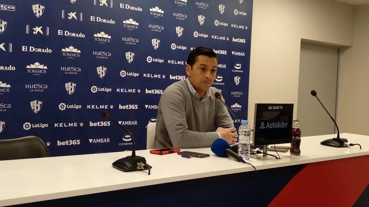 Francisco, en la sala de prensa de El Alcoraz. Foto: Sportarag&oacute;n