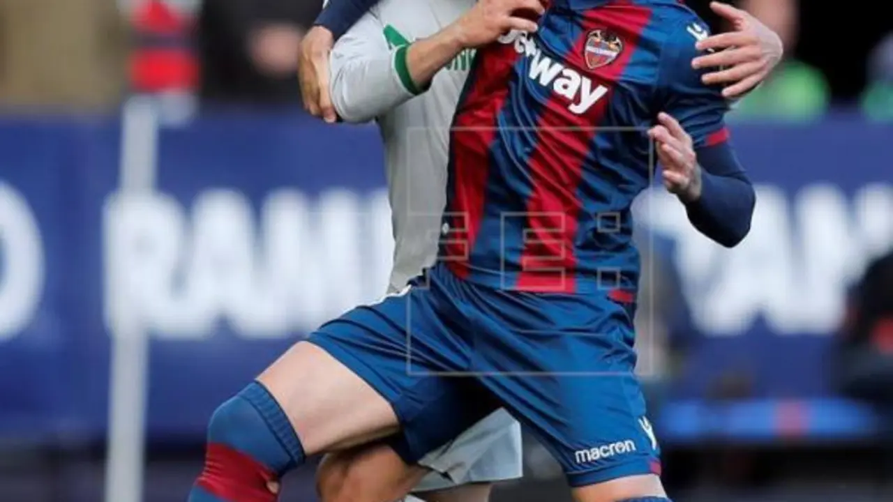 To&ntilde;o Garc&iacute;a, en un partido de liga. Foto: EFE