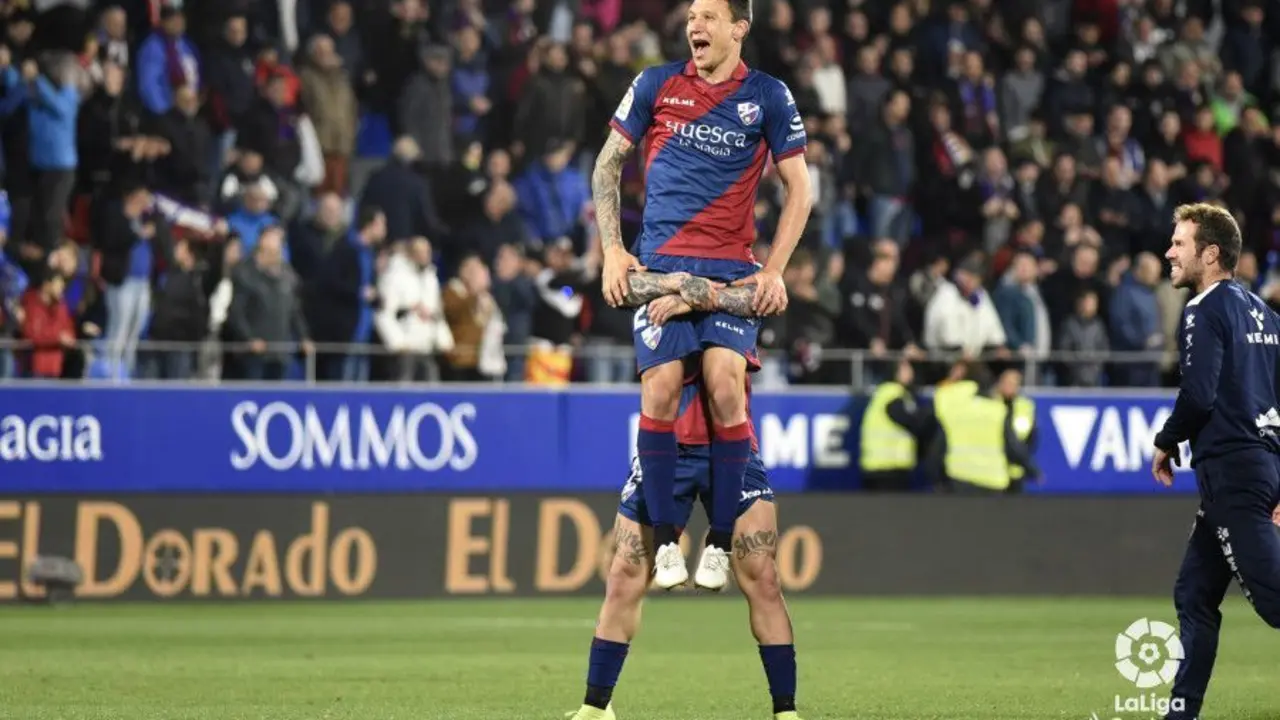 Dami&aacute;n Musto en un encuentro en El Alcoraz en la temporada 2018/2019. | Foto: LFP