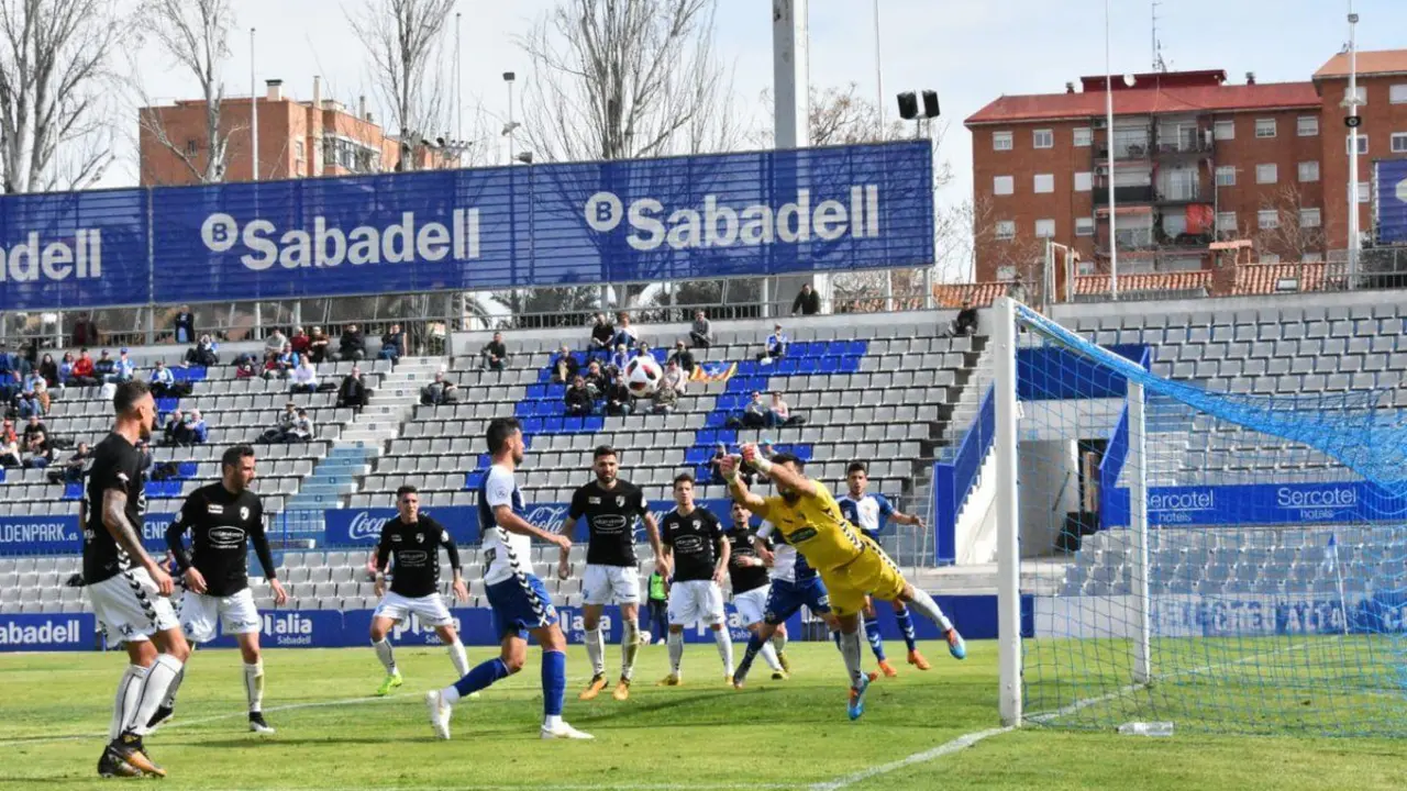 El Ebro empata a cero en la Nova Creu Alta. Foto: Sabadell