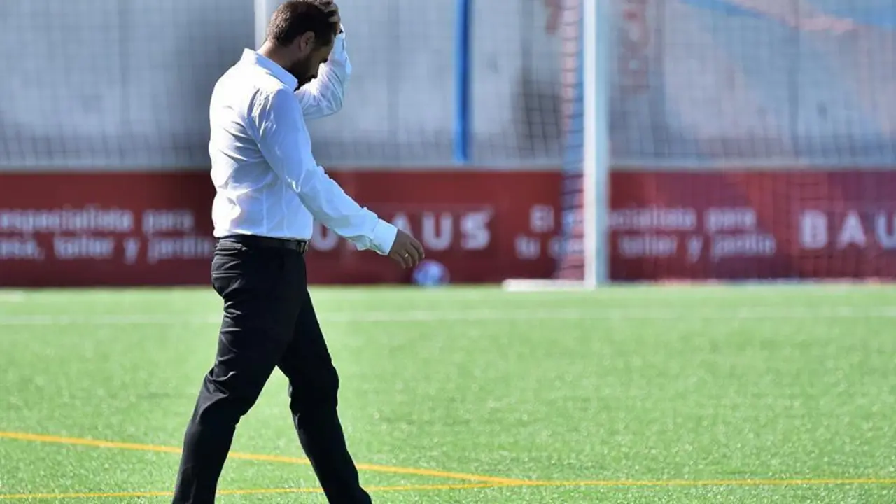 David Gimeno sobre el terreno de juego.
