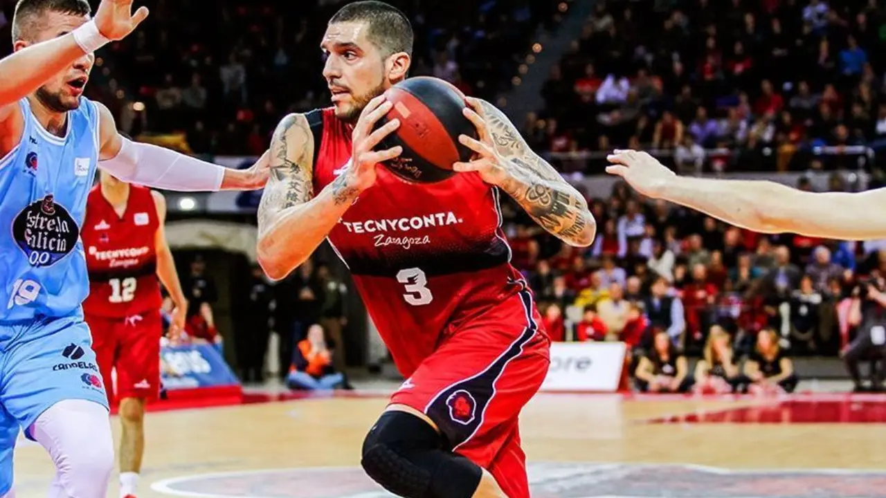 Nacho Mart&iacute;n, en el partido en casa ante el Breog&aacute;n de Lugo. Foto: Esther Casas/Tecnyconta Zaragoza