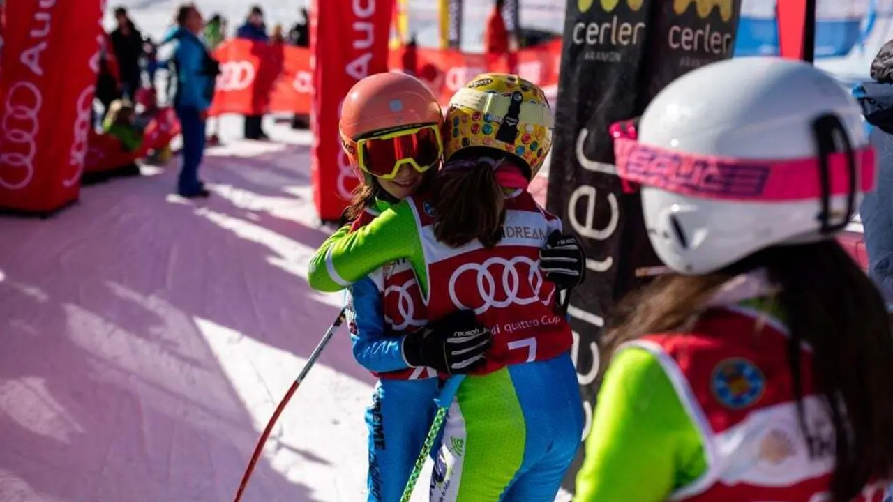 El Pitarroy siempre deja im&aacute;genes de amistad que no est&aacute; re&ntilde;ida con la competici&oacute;n. Foto: Rfedi