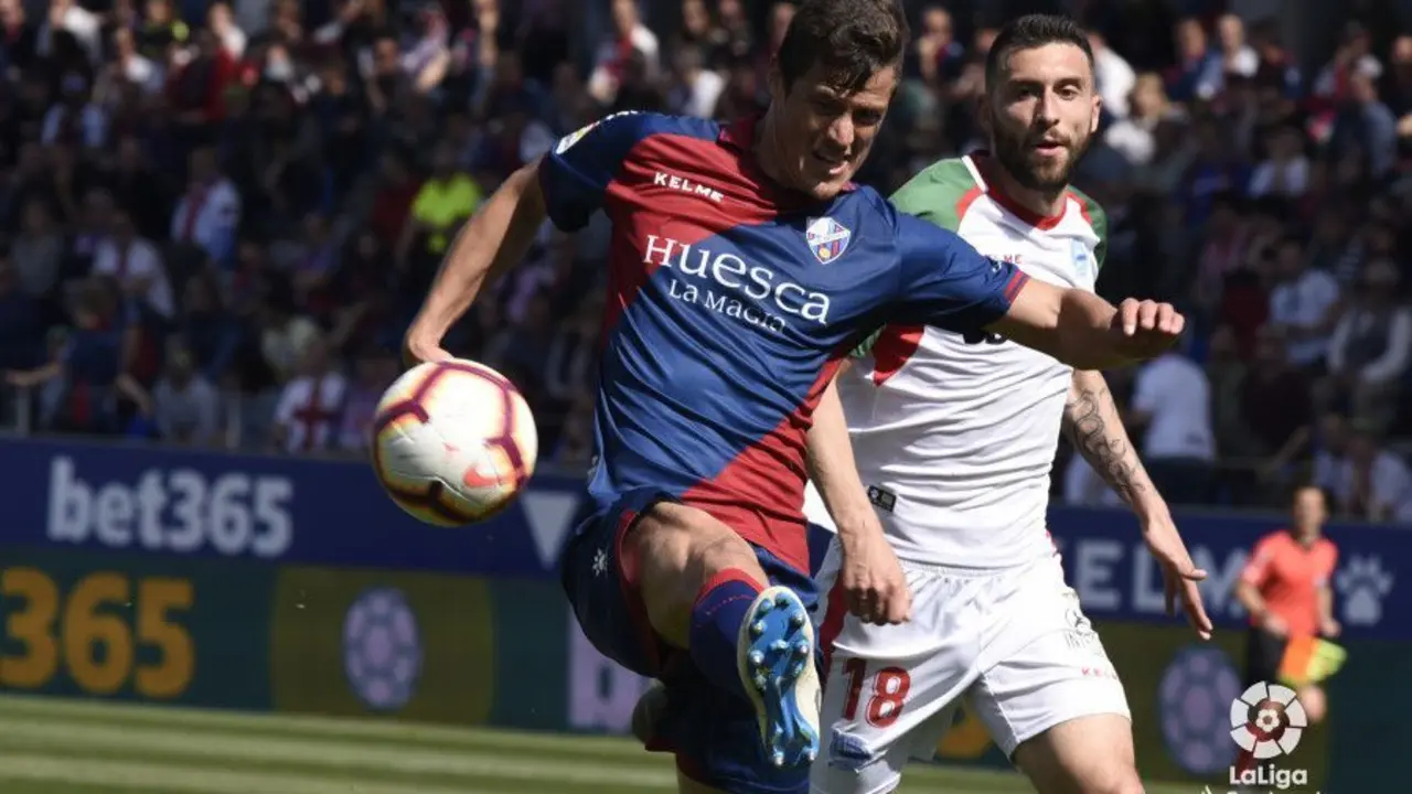 Mantovani, el pasado a&ntilde;o, con la camiseta de la SD Huesca  | Foto: LFP