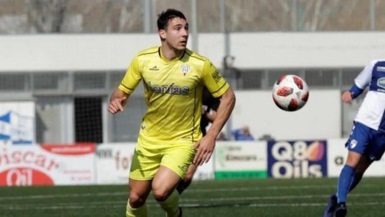 Mingotes, jugador de la SD Ejea. Foto: Heraldo de Arag&oacute;n
