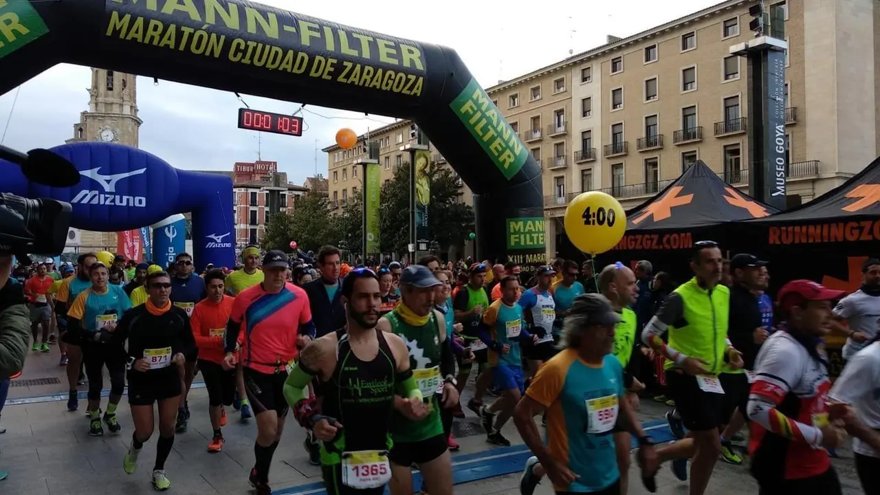 M&aacute; de 12.000 atletas, entre la Marat&oacute;n y la 10K, participaron en el Ciudad de Zaragoza. Foto: Ayto. Zaragoza