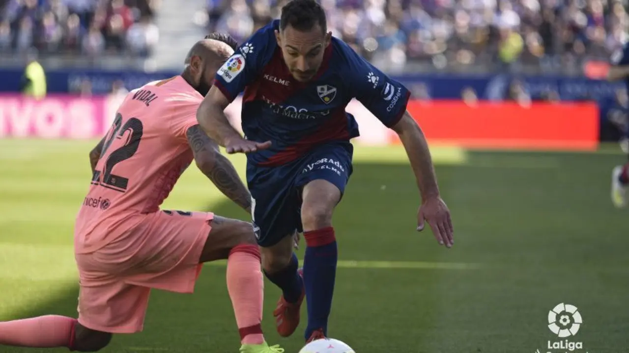 El Huesca tendr&aacute; que ganar en Vallecas para seguir en la lucha | Foto: Liga Santander