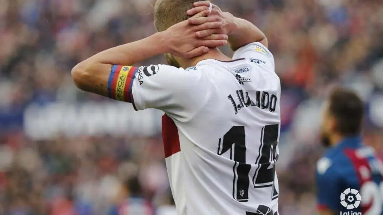 Pulido se lamenta en uno de los choques de esta temporada. | Foto: LFP