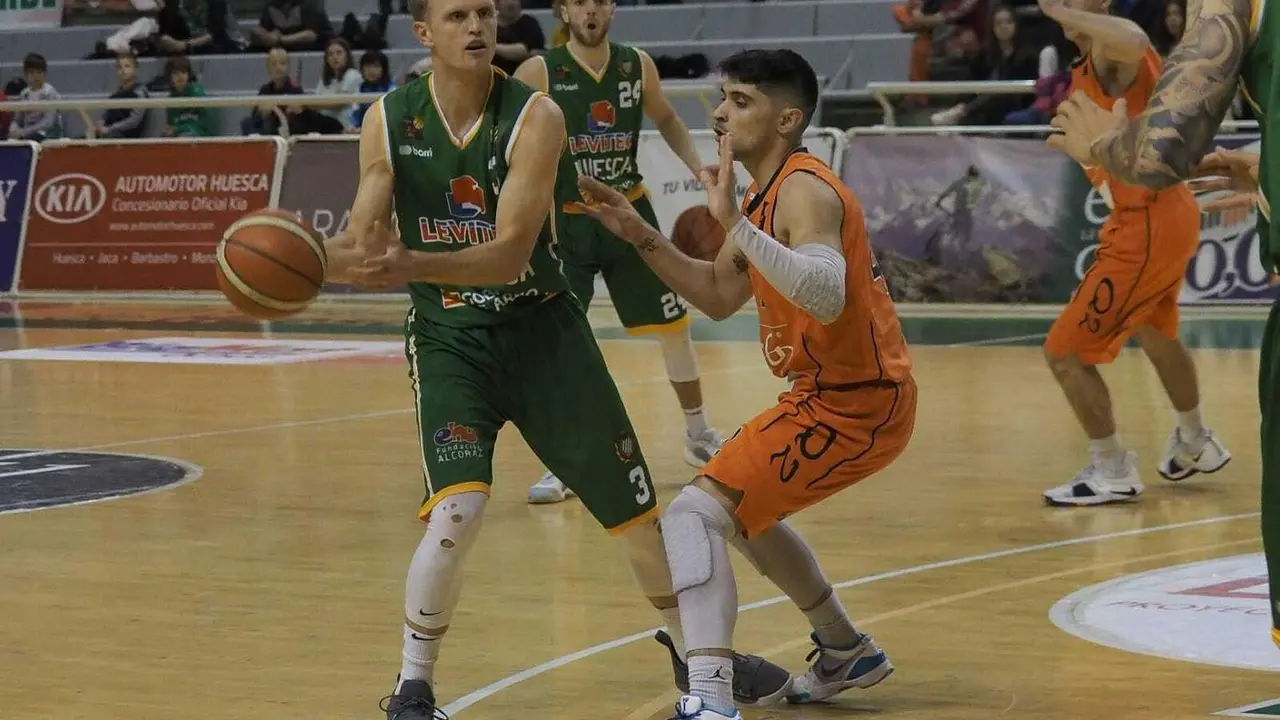 Tyler Haws, en el partido ante Lleida. Foto: C. Pascual