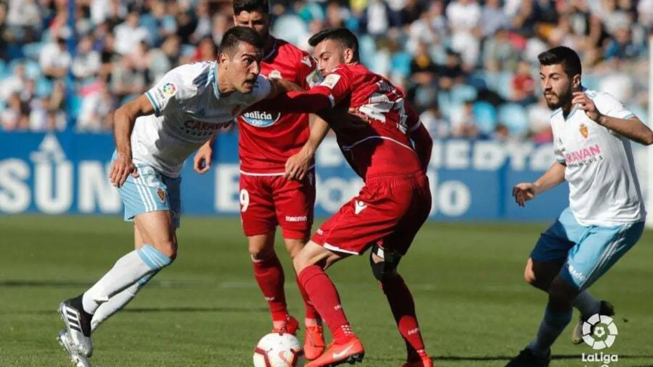 Alberto Zapater en su &uacute;ltimo partido disputado con el Real Zaragoza la pasada temporada | Foto: La Liga 123