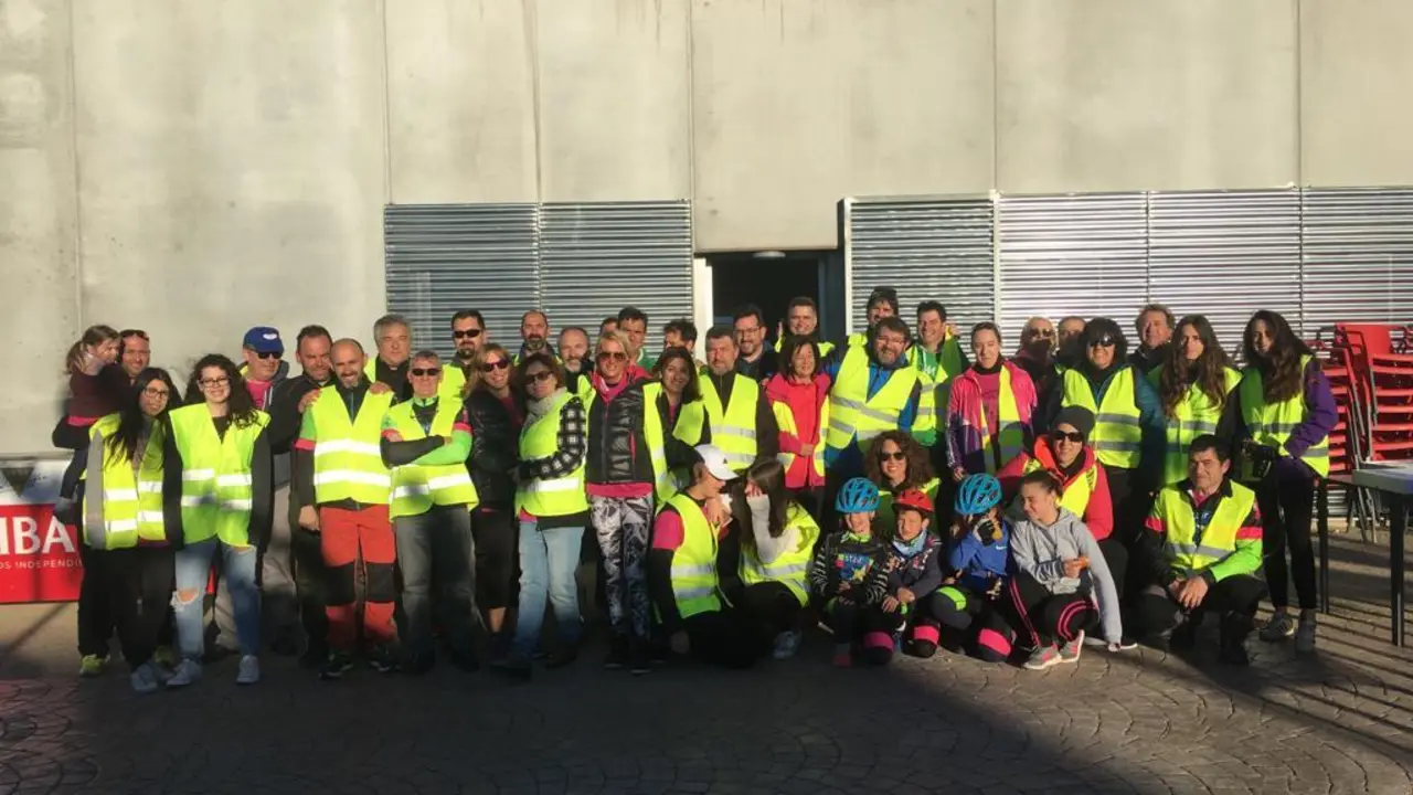 Voluntarios en una anterior edici&oacute;n de la Yequedada. Foto: Cedida