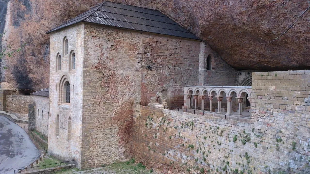 Real Monasterio de San Juan de la Pe&ntilde;a | Foto: Blog Puertos de Huesca