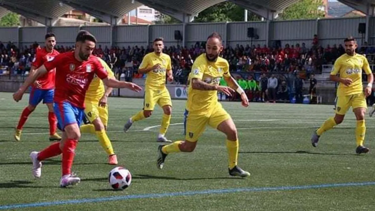 Imagen del partido  entre Tarazona y Orihuela | Foto: Chico Ramos