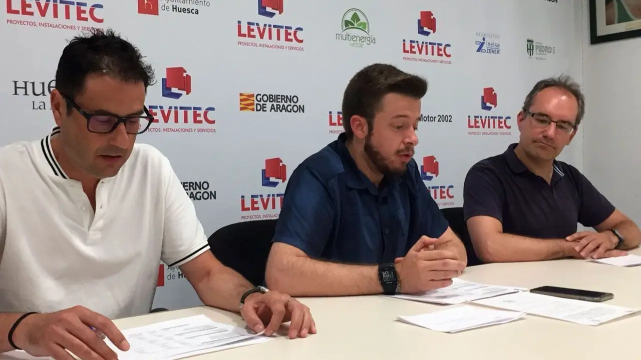 Antonio Or&uacute;s (centro) junto a Fernando Lascorz (izquierda) y Fernando Avellanas (derecha) | Foto: CBPHuesca