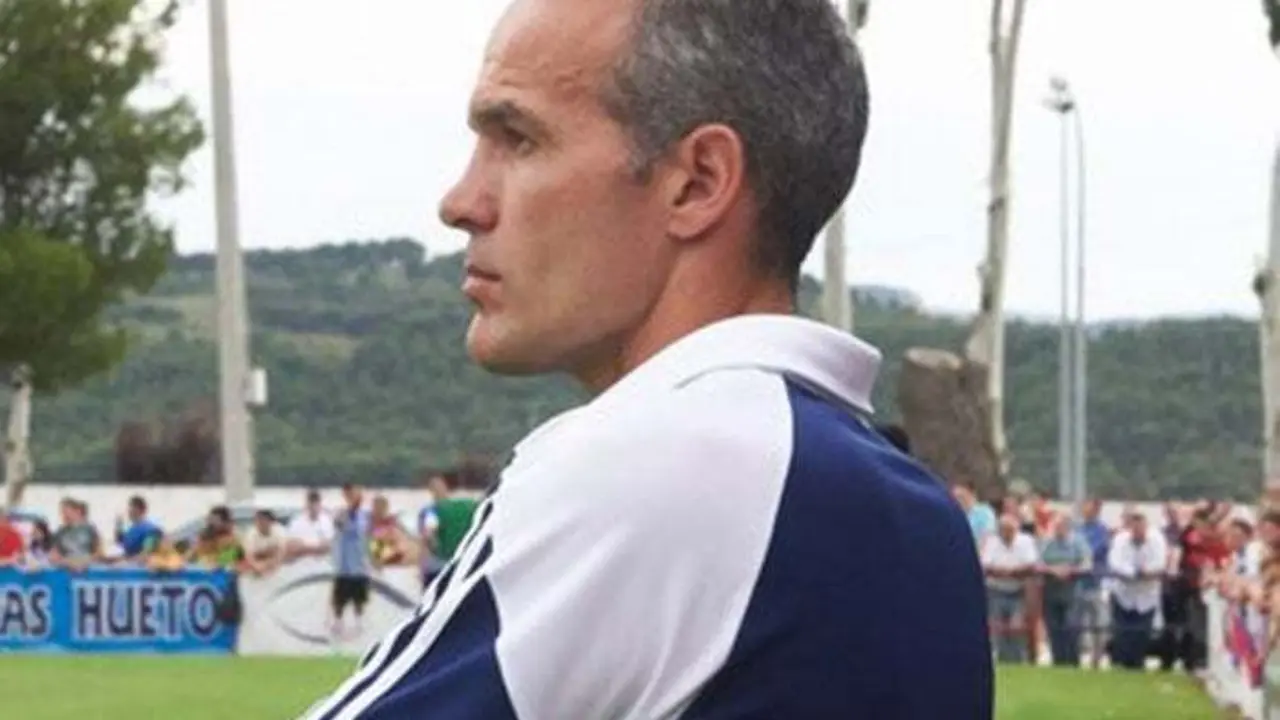 Javi Su&aacute;rez en su etapa como entrenador del Real Zaragoza 'B'