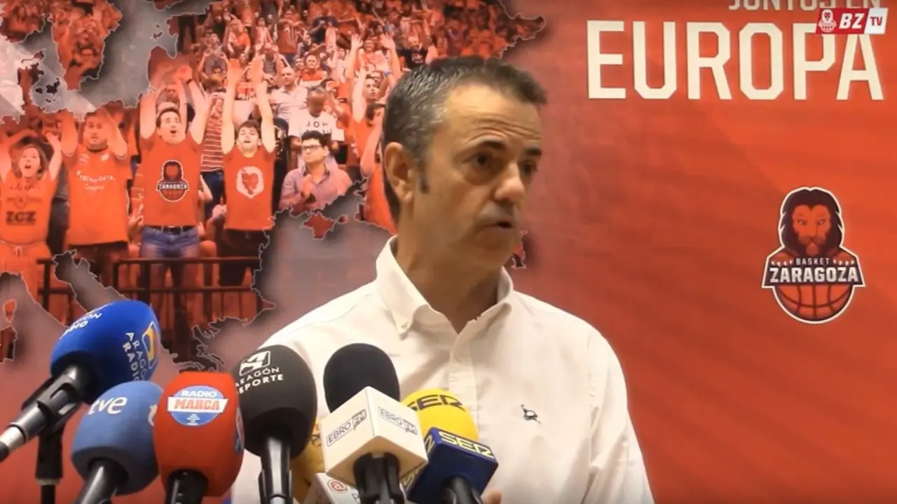 Fisac, en la rueda de prenas de este jueves. Fotograma del club Basket Zaragoza