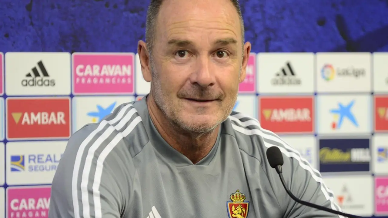 V&iacute;ctor Fern&aacute;ndez, en la rueda de prensa de este viernes. Foto: Real Zaragoza