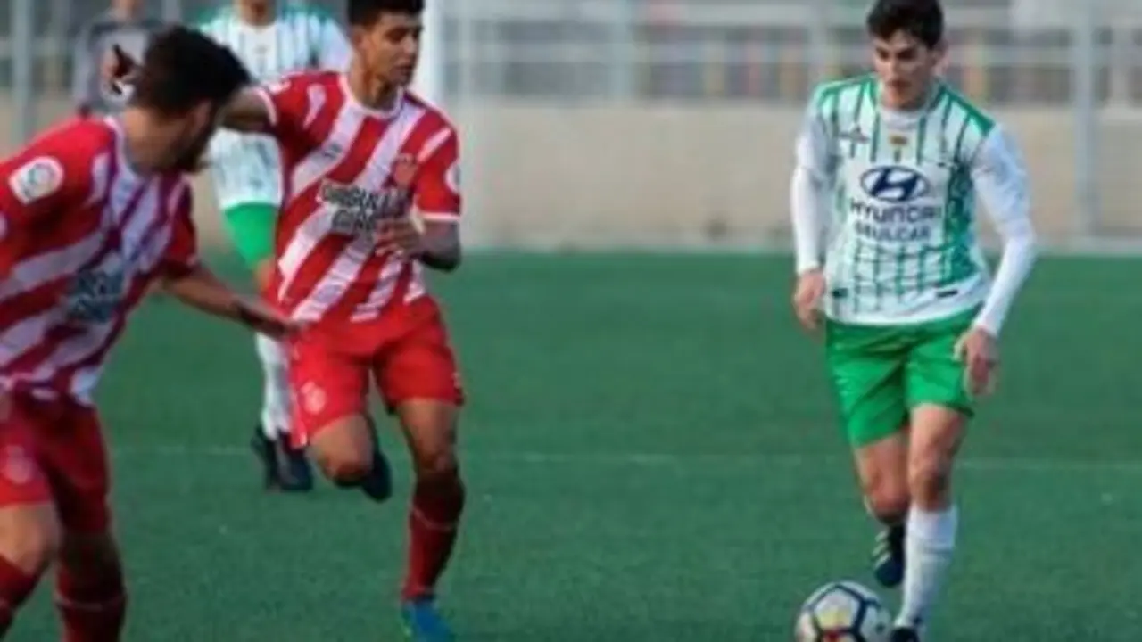 El joven Alberto Gumiel vestir&aacute; esta temporada la camiseta del CD Teruel