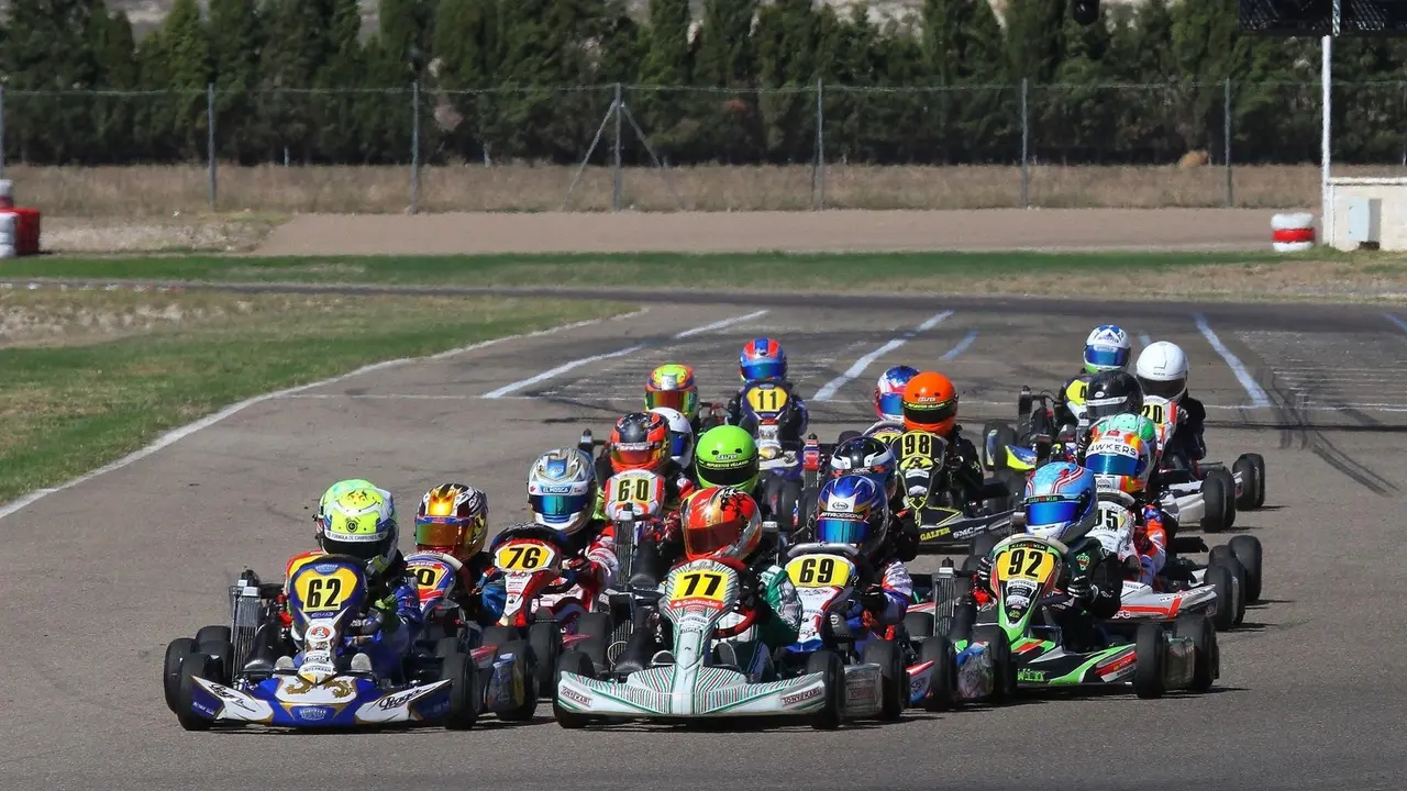 Imagen de archivo de una prueba de kart en el circuito de Zuera. Foto: Kart Zuera