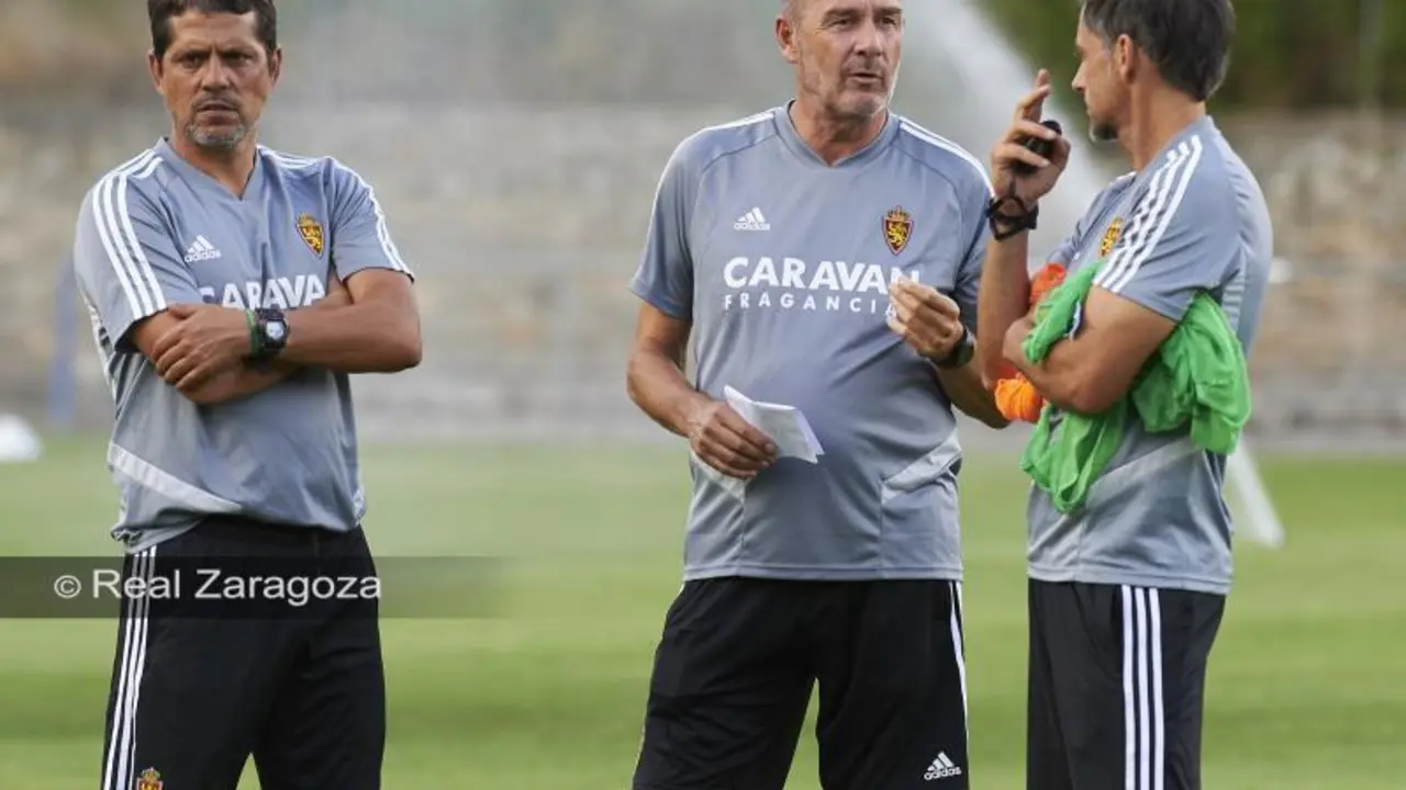 V&iacute;ctor Fern&aacute;ndez en un entrenamiento.  Foto: Real Zaragoza