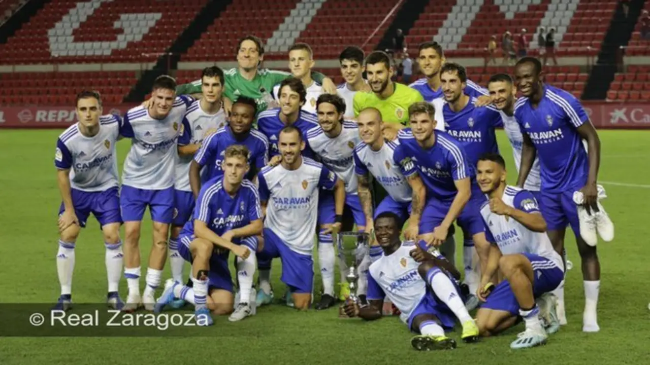 Los blanquillos se llevan el Trofeo Ciudad de Tarragona. Foto: Real Zaragoza